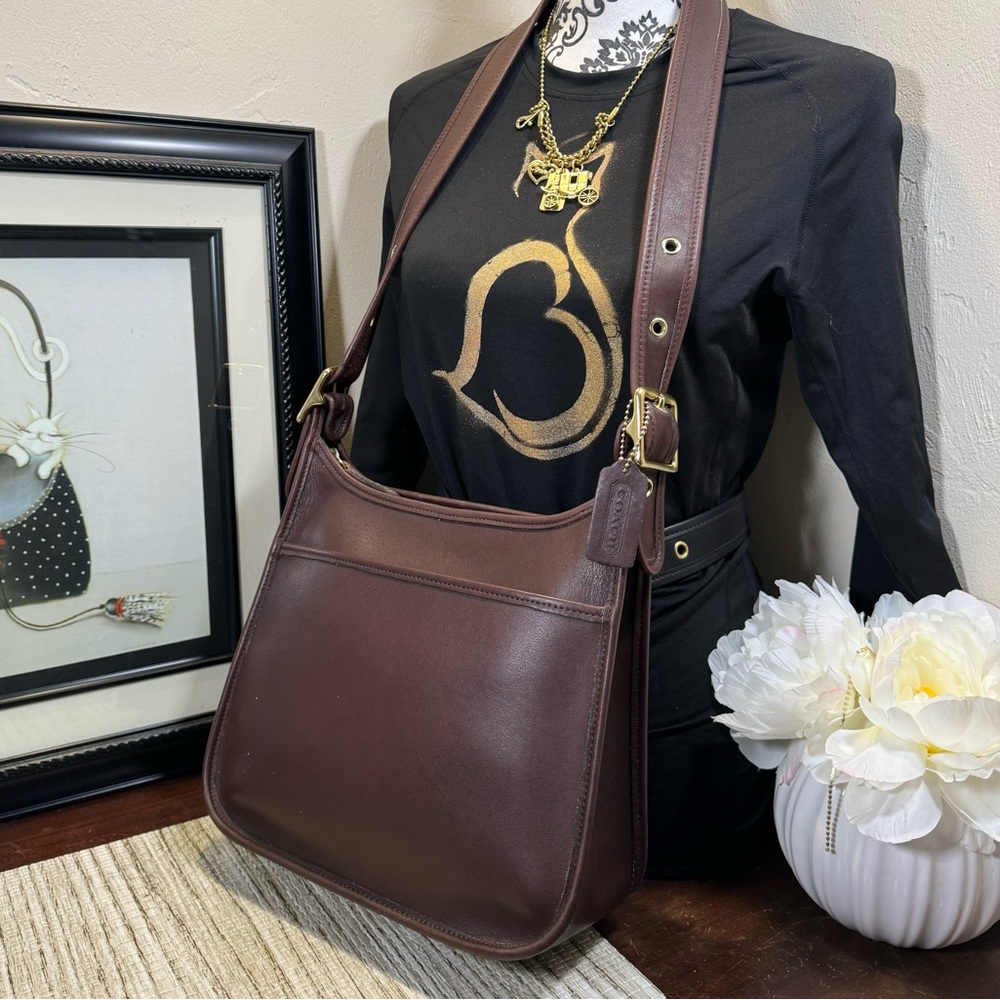 ❤️SOLD❤️Vintage Coach Mahogany Legacy Zip Bag 9966 - Picture 6 of 9